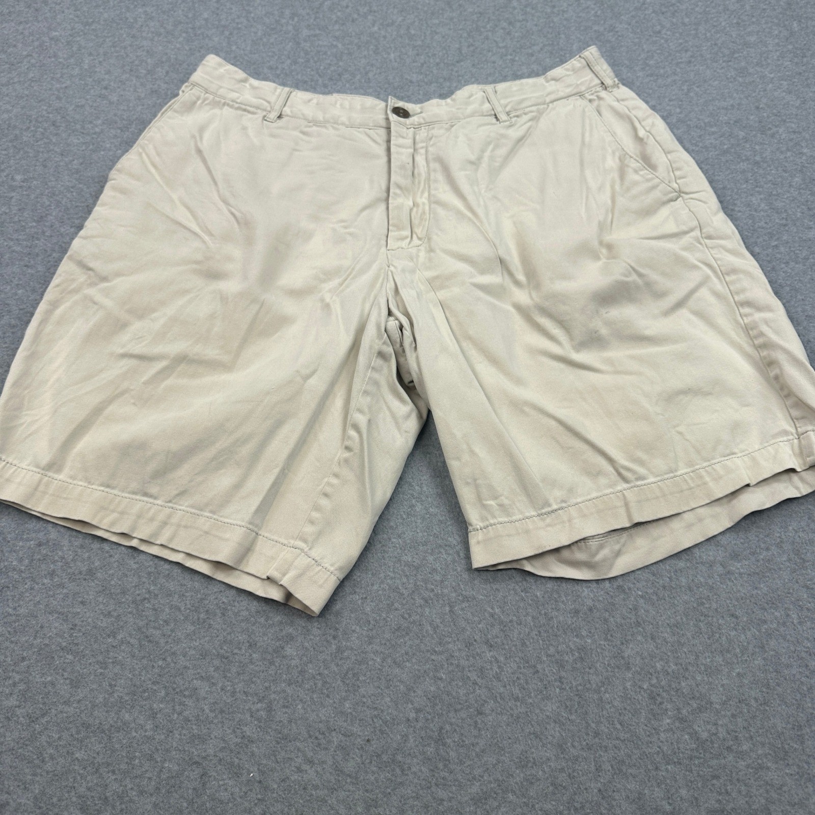 Faherty Khaki Shorts Casual Chino Flat Front Relaxed Fit Mens Size 33 (Fits 34)