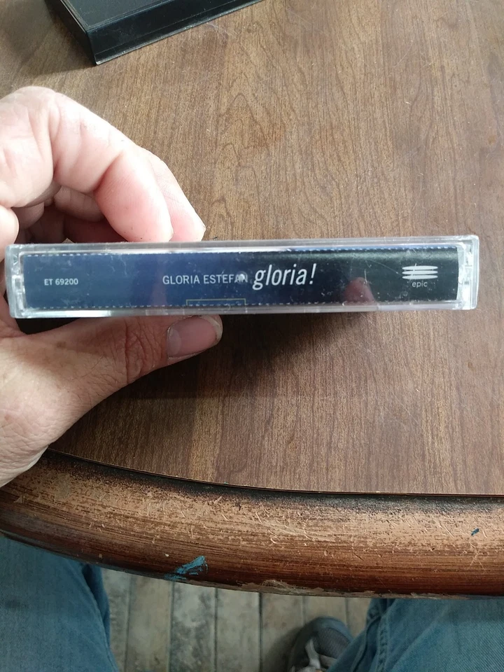 Gloria Estefan Gloria SEALED!!! Cassette Tape Epic Records Don't Stop Cuba Libre - Image 3 of 4