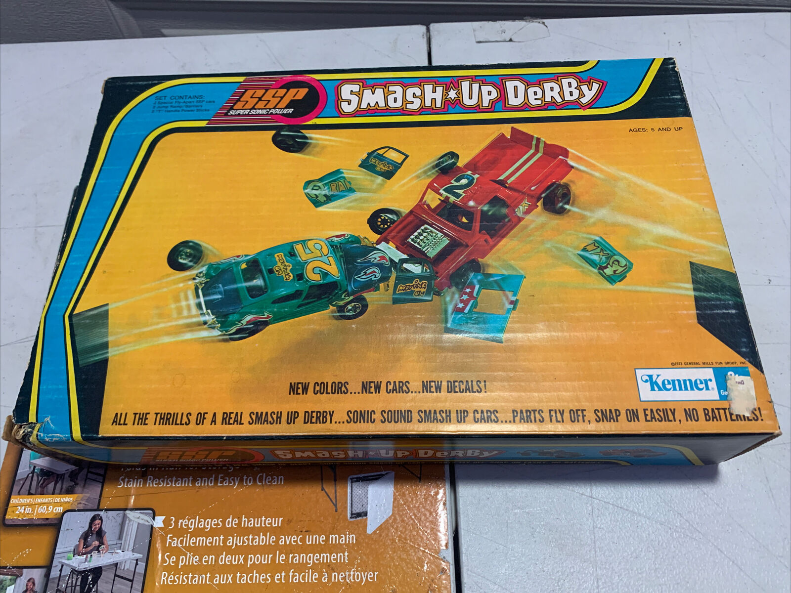 Vintage Smash up Derby Junk Yard Crashers Demolition Set 2000 