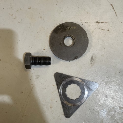 R26012 R82175 R72169 John Deere Spacer, Bolt, And Axle Shaft Lock Plate - Picture 2 of 3