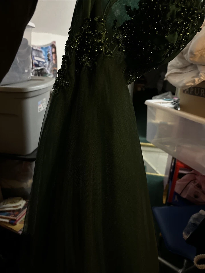 Vestido de graduación verde esmeralda sin tirantes Foto 4 de 4