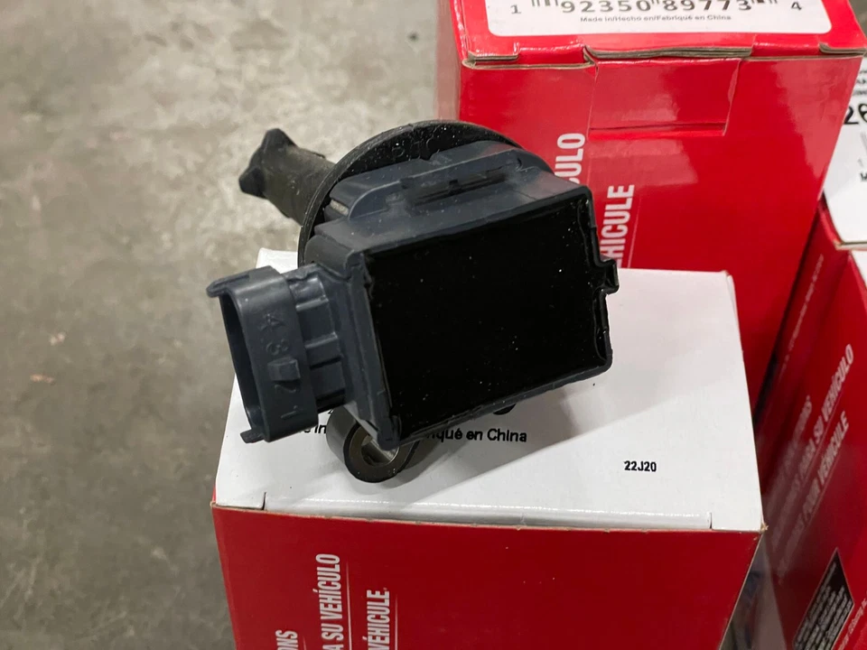 Lot 4x NEW CarQuest Ignition Coil 26C1036 for Volvo V70 XC70 S60 S80 C60 - Image 2 of 3