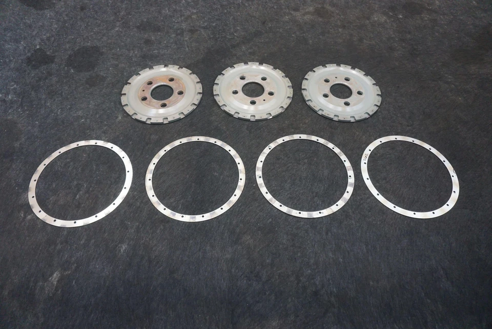 Juego de sombreros de freno traseros con anillos de retención OEM 4S9615331 Audi R8 GT4 4S 2016-18 Foto 4 de 4