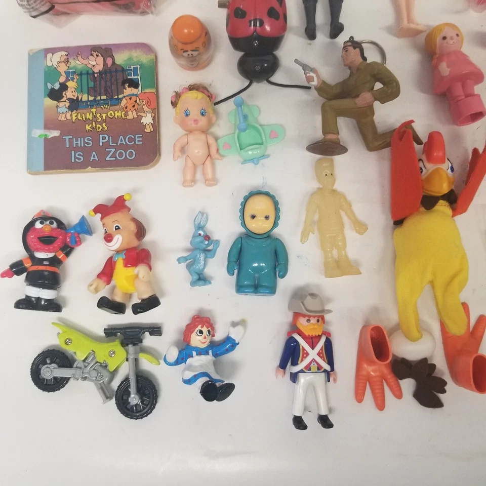 Vintage Small Toy Lot of 35+, Figures, Oscar Mayer, Popeye, Animals, LOOK - Image 3 of 4