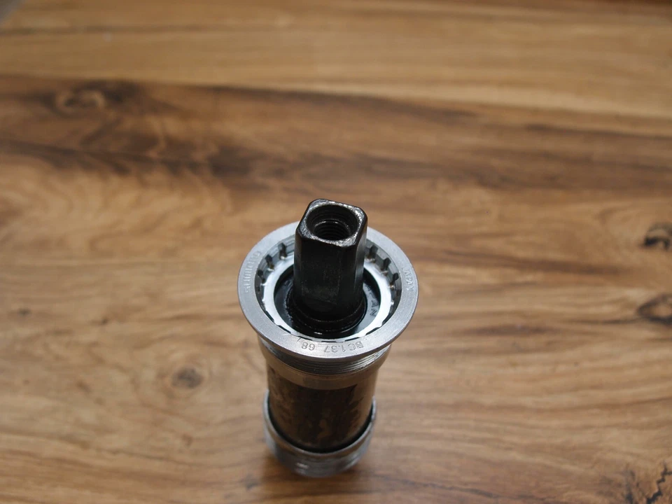 1994 vintage MTB bottom bracket Shimano Deore BB-UN51 Japan 107 mm BSA / 68 mm - Image 3 of 4