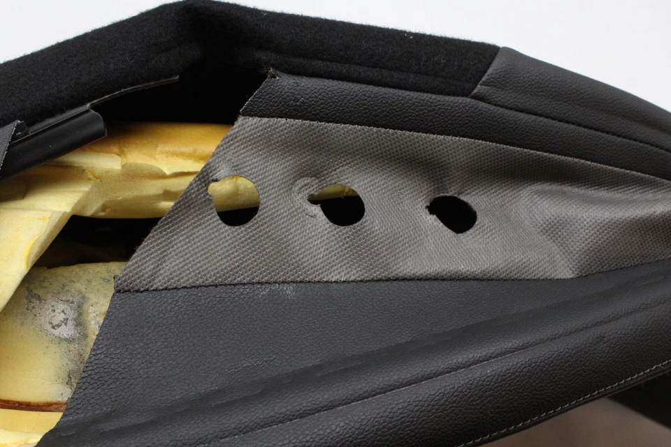 2013 SMART FORTWO FRONT RIGHT UPPER SEAT BLACK LEATHER OEM 08 09 10 11 12 14  - Image 3 of 4