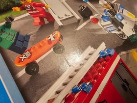 LEGO City Starter Set 60023 - NEW - FACTORY SEALED - RETIRED Fire Police EMT