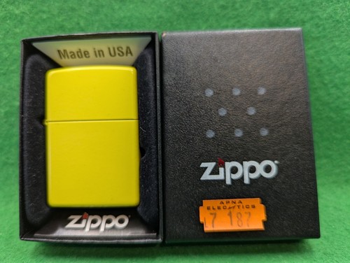 Genuine Zippo Lighter Yellow Finish Design. - Picture 1 of 2