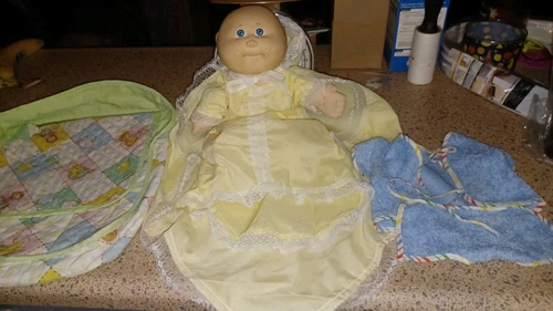 Vintage Cabbage Patch Kids Preemie Christening Gown Doll W/ Diaper Bag & Outfit