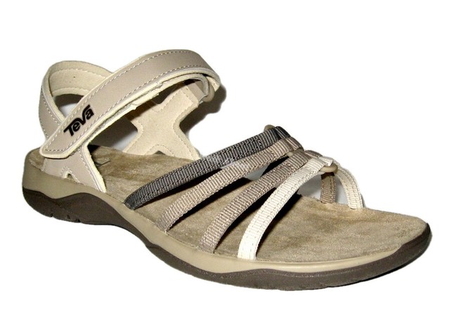 black dress with gold shoes