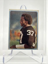 1983 Topps Stickers Lester Hayes Football Card #83 NM FREE SHIPPING