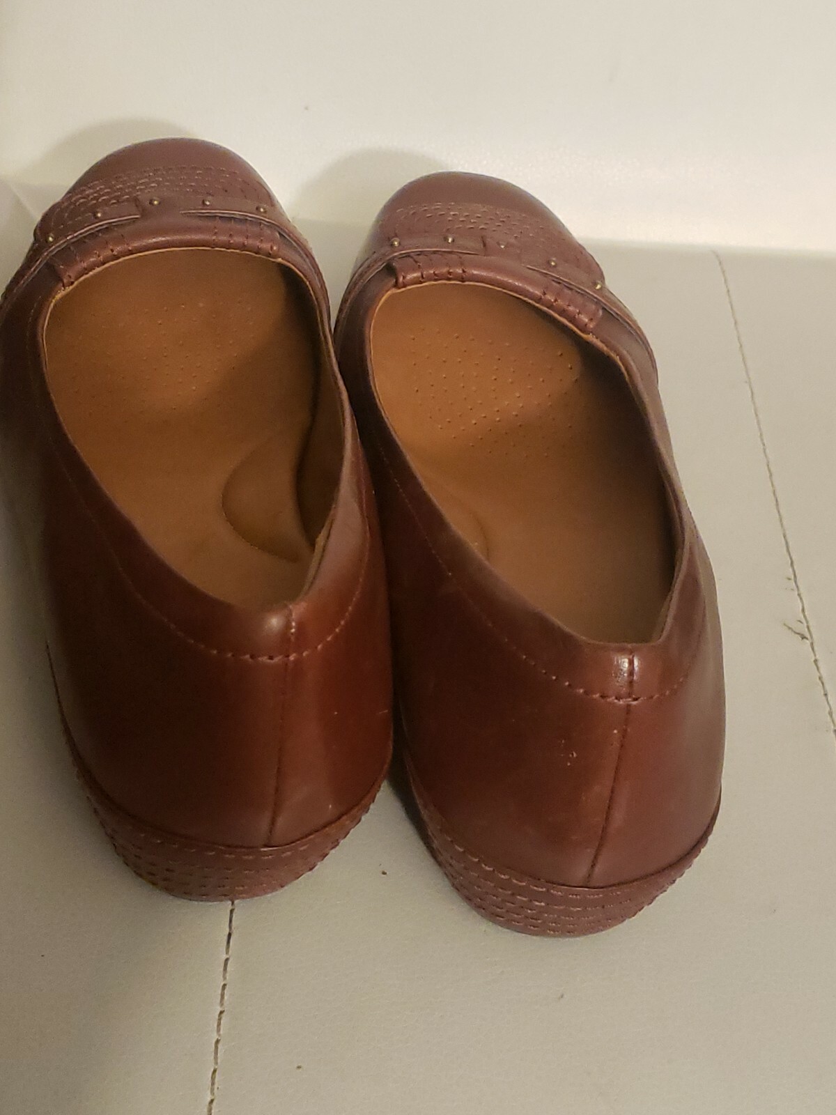Clarks, Artisan Brown Slip-On, Leather, Casual Fl… - image 4