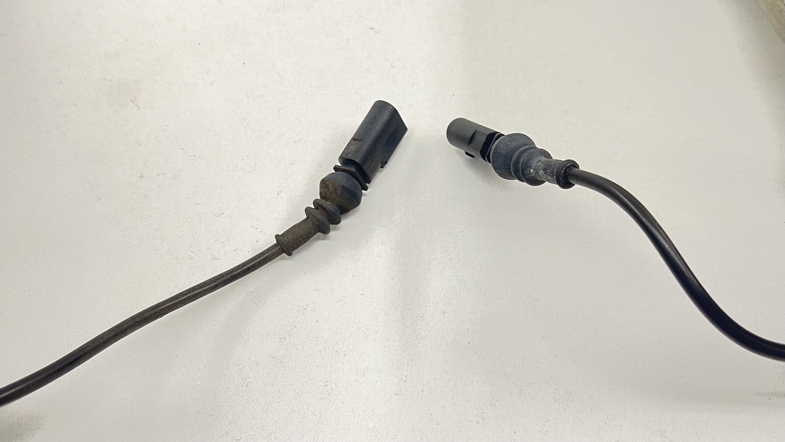 13-18 BENTLEY FLYING SPUR LEFT AND RIGHT REAR AIR SHOCK ABSORBER SUSPENSION OEM