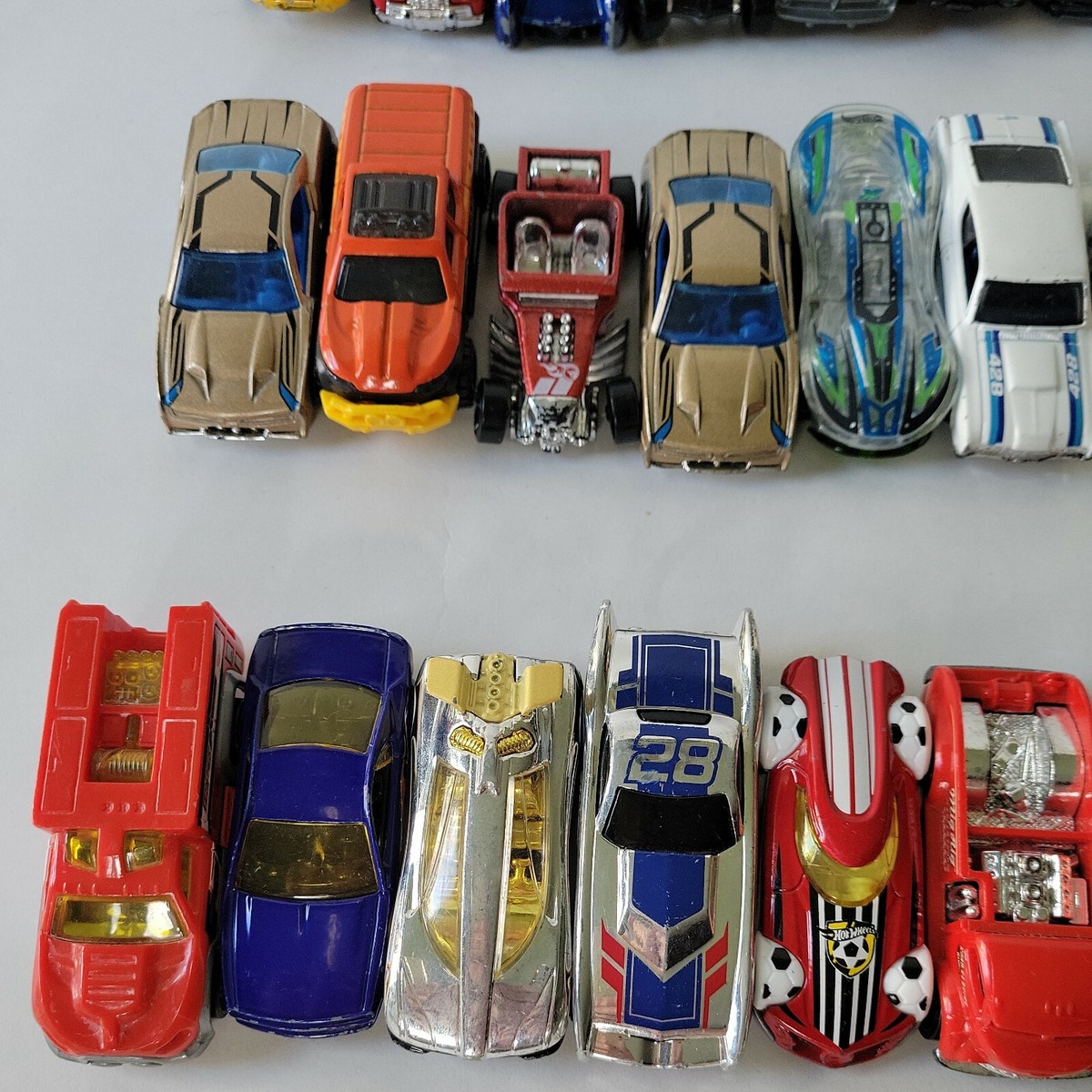 2000 100% hotwheels ファニーカー 30 Hot Wheels Cars Lot Post 2000 | eBay