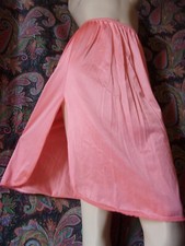 Vintage Vanity Fair Coral Silky Nylon Half Slip Lingerie M 24"