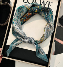 100 Silk Mulberry Bandana Scarf line Print Neckerchief Shawl 65X65cm Wrap new