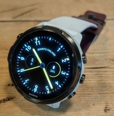 SUUNTO 7 Smartwatch GPS White Burgundy Box Included