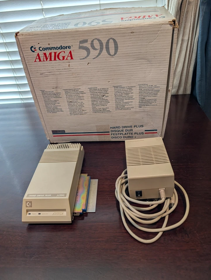 Disco duro Commodore AMIGA A590 Plus de colección en su caja original 20 MB SIN PROBAR Foto 2 de 4