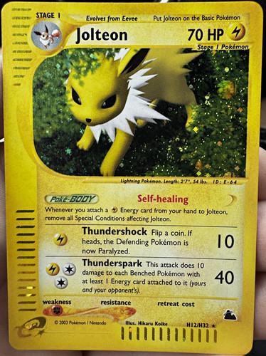 Pokemon TCG Skyridge Jolteon H12/H32 Holo Rare near mint