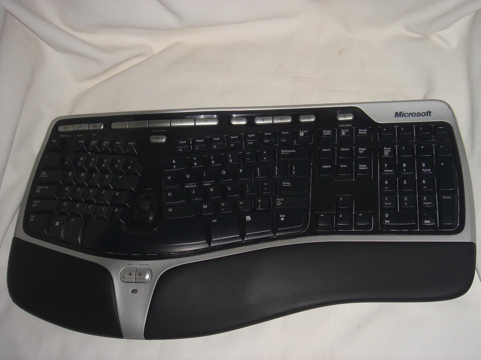 Microsoft Natural Wireless Ergonomic Keyboard 7000 NO USB Do