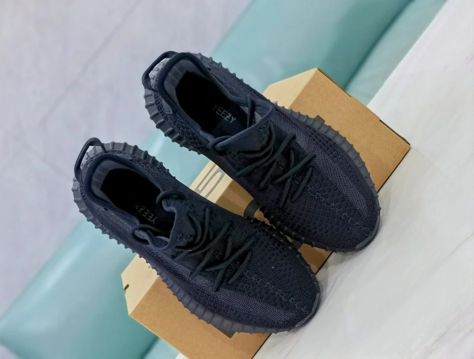 Adidas Yeezy Boost 350 V2 Onyx Negro HQ4540 Foto 3 de 4