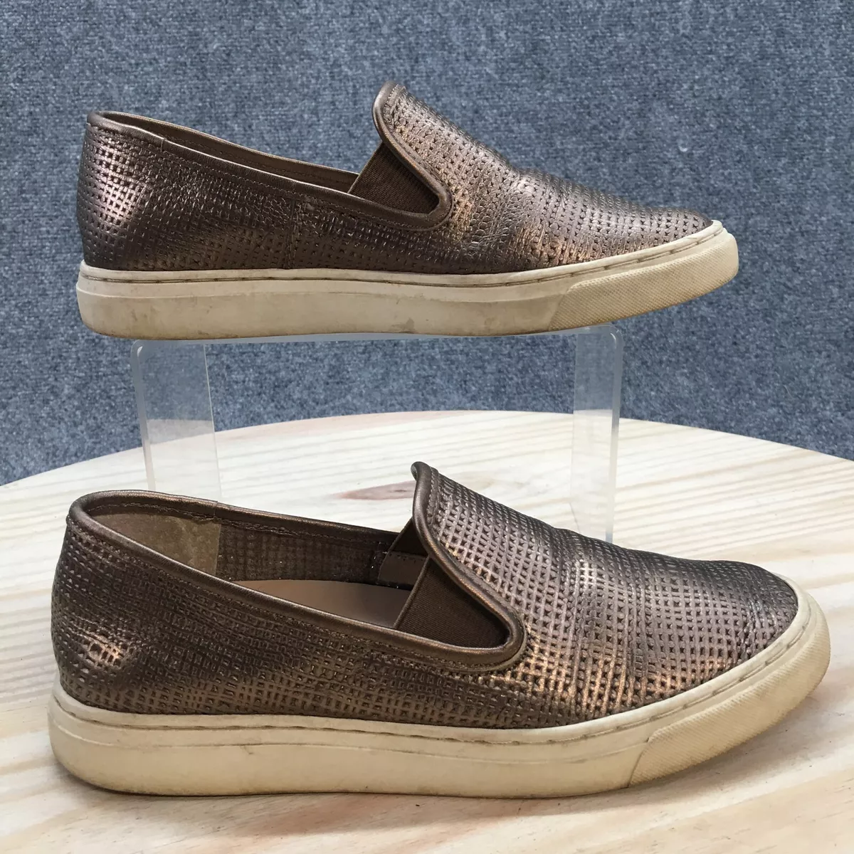 Vince camuto becker cheap slip on sneakers