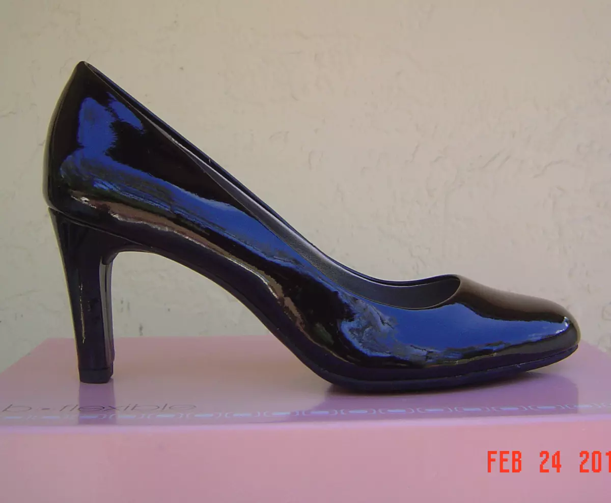Bandolino patent sales leather pumps
