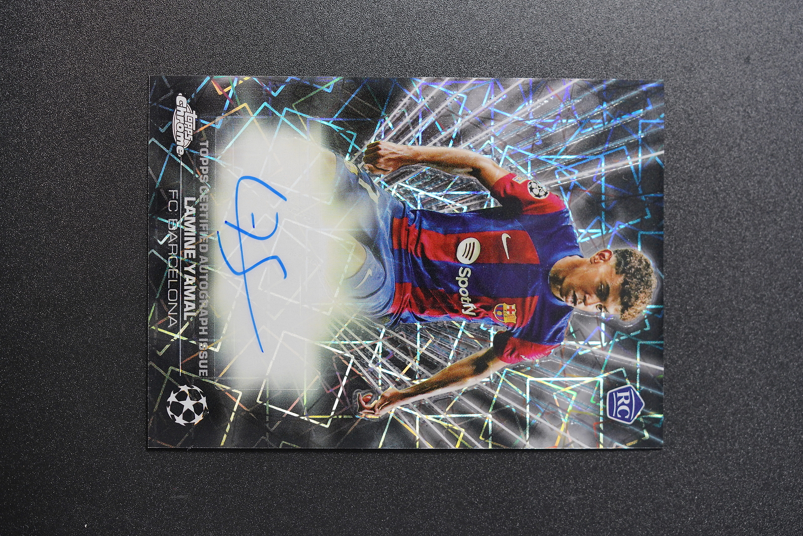 Lamine Yamal 2024 Topps Chrome UEFA Champions League Black Lazer RC Auto SSP 1