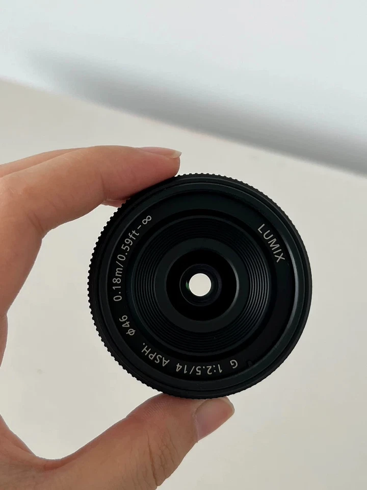 LENTE PANASONIC LUMIX G 14mm F2.5 F/2.5 ASPH AF H-H014 Negro Foto 4 de 4