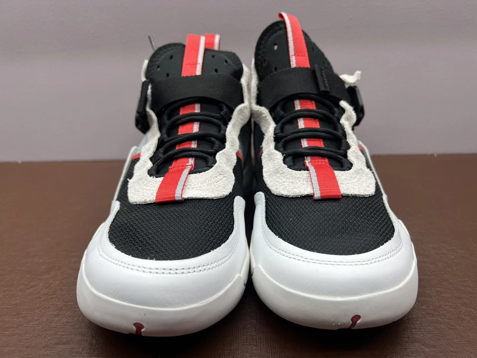 NUEVO JORDAN DEFY SP "BLANCO NEGRO ROJO" HOMBRE US 10.5 Foto 3 de 4