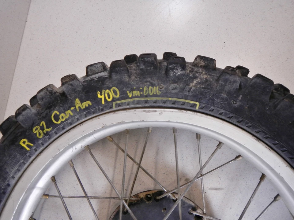 82 CAN-AM QUALIFIER IV 400 SUN METAL RUEDA TRASERA CUBO 18" Foto 3 de 4