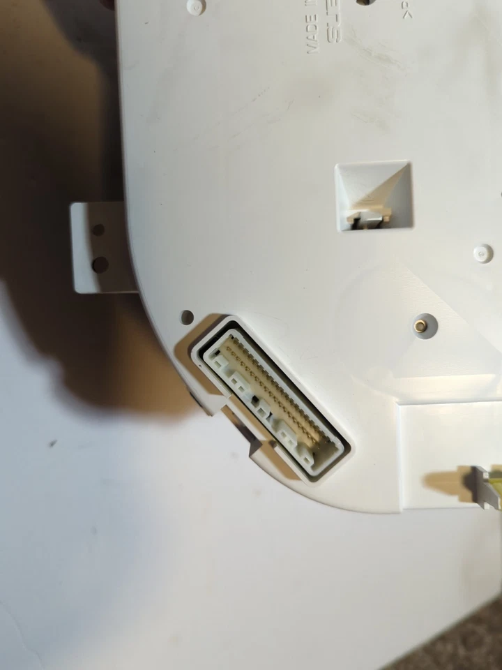 Medidor de velocidade 2008 SUBARU IMPREZA cluster OEM 85002FG13 - Imagem 4 de 4