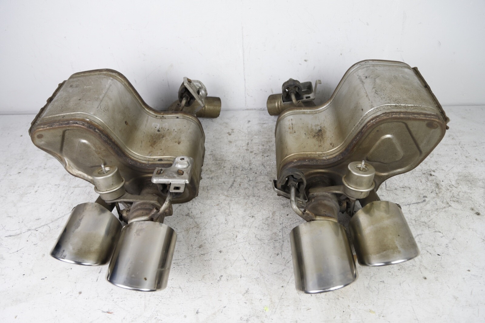 2014 - 2020 MASERATI GHIBLI S LEFT & RIGHT MUFFLER EXHAUST SET OEM 82K