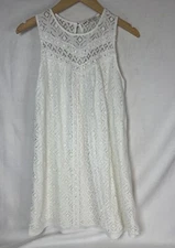 Jolt White Geometric Lace Round Neck Sleeveless Shift Dress Juniors Size Large
