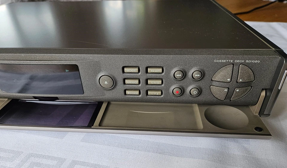 Marantz Cassettenrecorder 75/SR1020/2A aus der Slimtine Serie - Bild 4 von 4