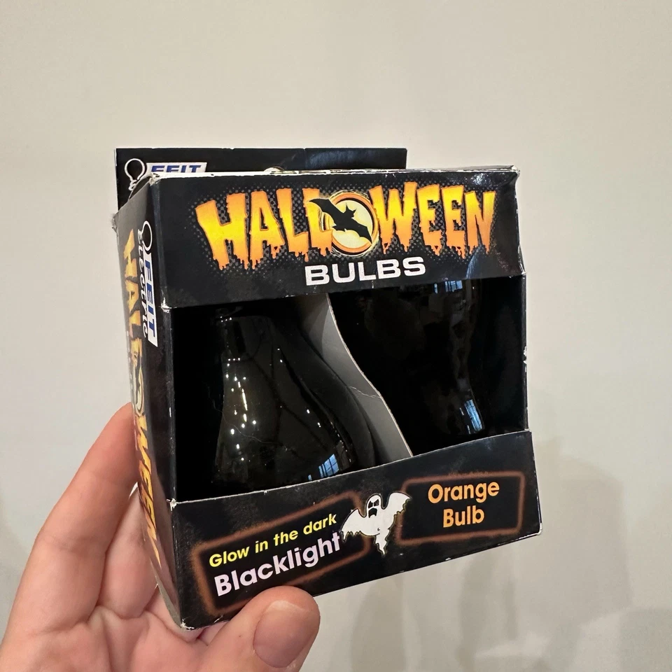 VTG 2 Feit Electric Blacklight Orange Light Bulbs 75 Watt Watt Party Halloween - Image 2 of 4