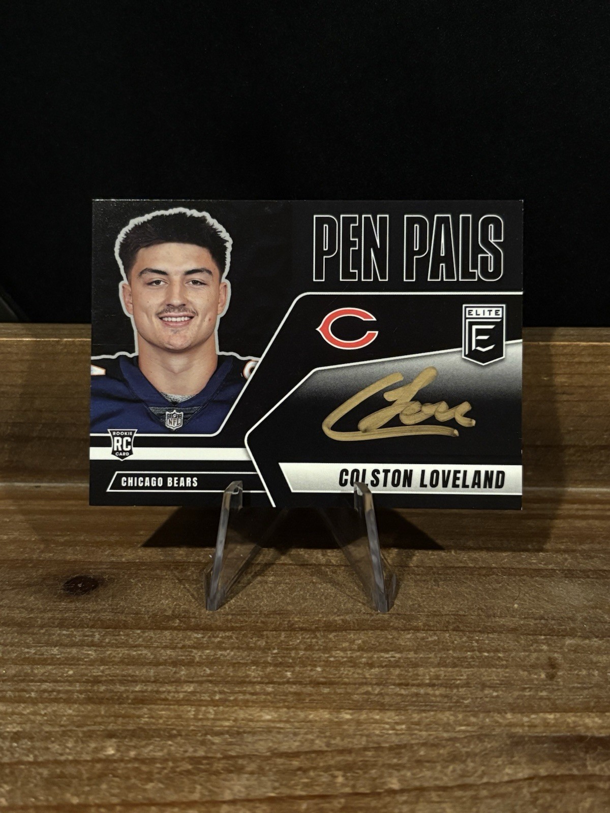 2025 Donruss Elite Colston Loveland Pen Pals Black Gold Ink Auto #PP-CLO Bears