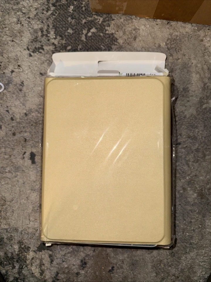 iPad Mini Keyboard Case Detachable Removable Wireless Bluetooth Keyboard - Image 2 of 3