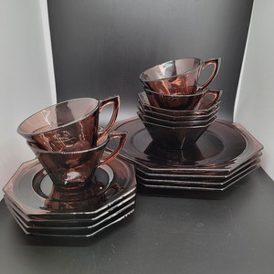 Vintage Hazel Atlas Moroccan Amethyst Hazelware 16 piece - Cup Saucer Bowl Plate