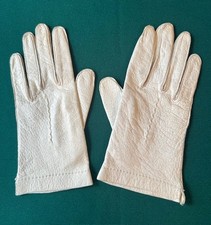 Vintage white pigskin Alexette Bacmo gloves size 7 in original store box