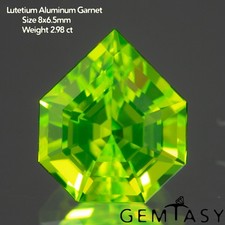 Cut stone - Lutetium Aluminum Garnet Yellow lab grown Shield 8x6.5mm 2.74-2.98ct
