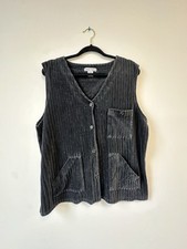 Vintage Corduroy Button-Up Vest in Black