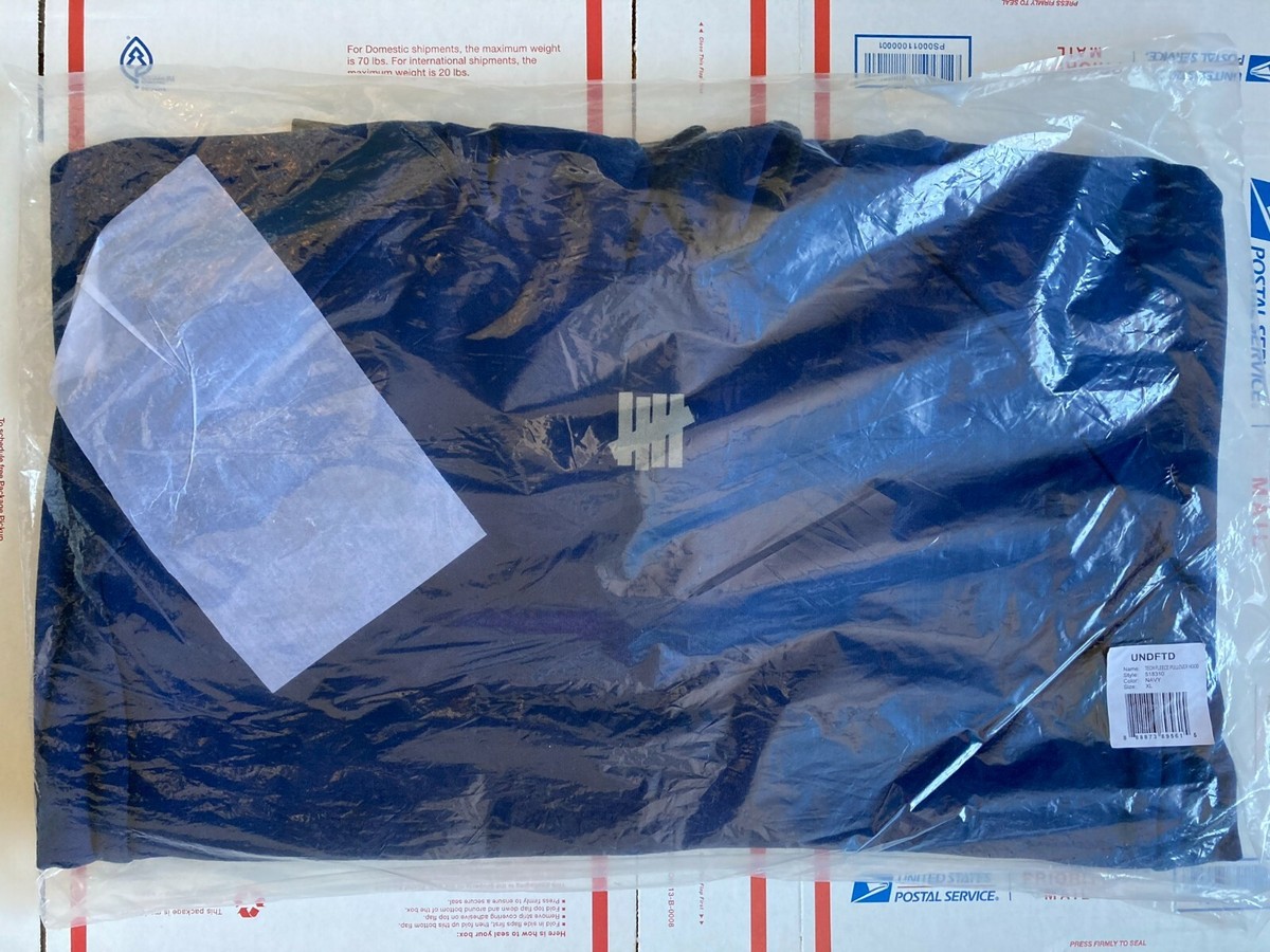 saaaaa/11 UNDEFEATED - TECH FLEECE PULLOVER (EXTRA LARGE) (BRAND NEW)(SALE
