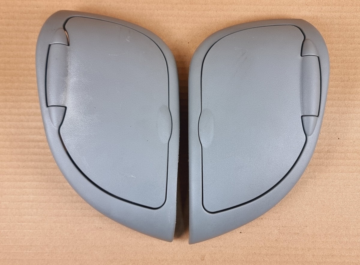 トヨタ　ポチガー Toyota Vitz,Platz Dash Board Pockets / Glove Box NT006-105A Oem