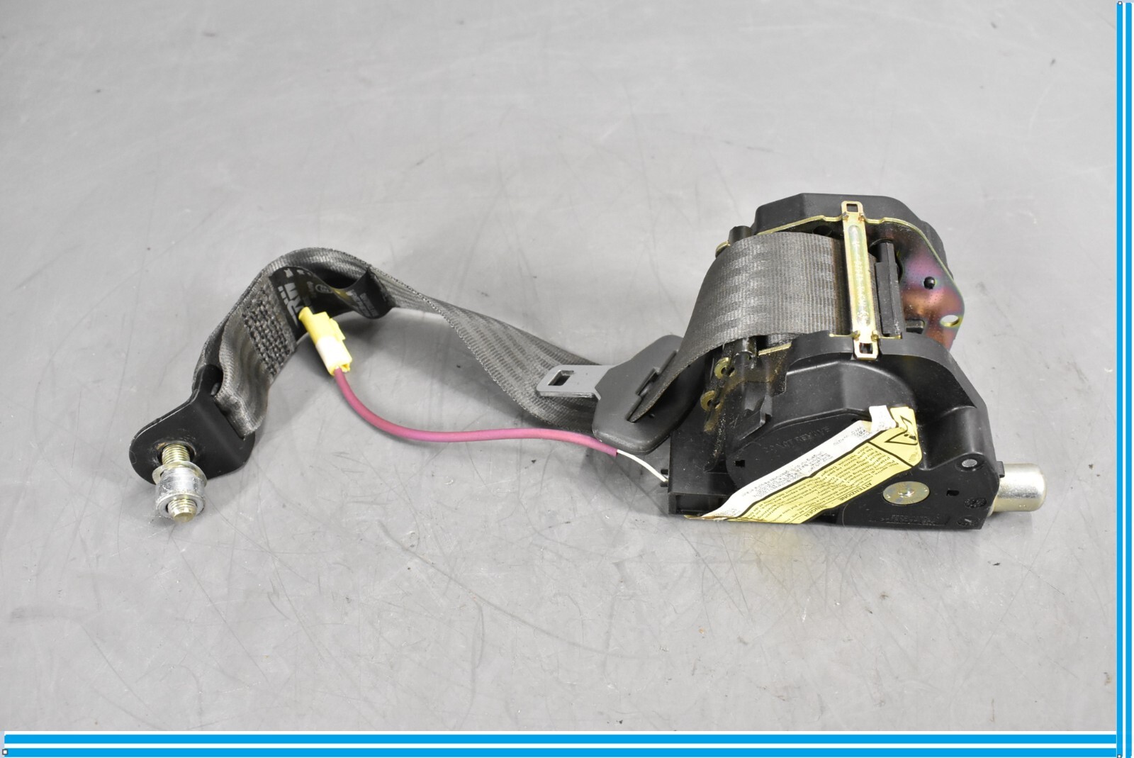 OEM Maserati M139 Quattroporte 05-08 Rear Left or Right Seatbelt Black 0403049
