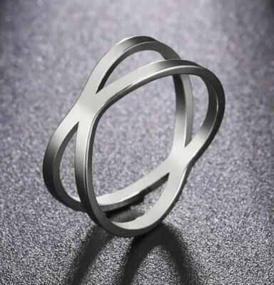 Edelstahl Ring 7,5mm breit Damen Herren Größe 17 bis 20 Motiv gekreuzt