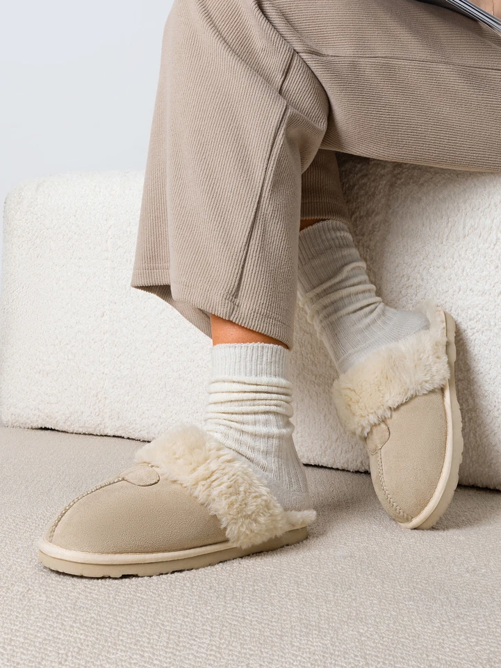 Women House Slippers Indoor Fuzzy Fluffy Furry Shoes Fuzzy Slip On Slippers - Image 4 of 4