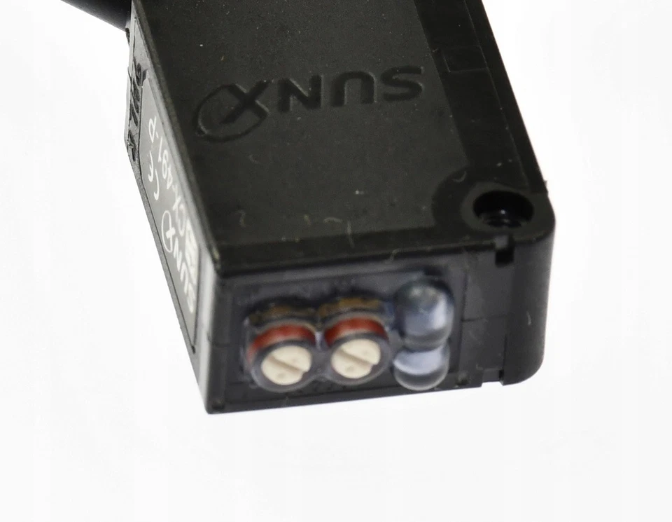 Panasonic CX-491-P Optical NPN Sensor with Reflective Screen  - Image 3 of 4