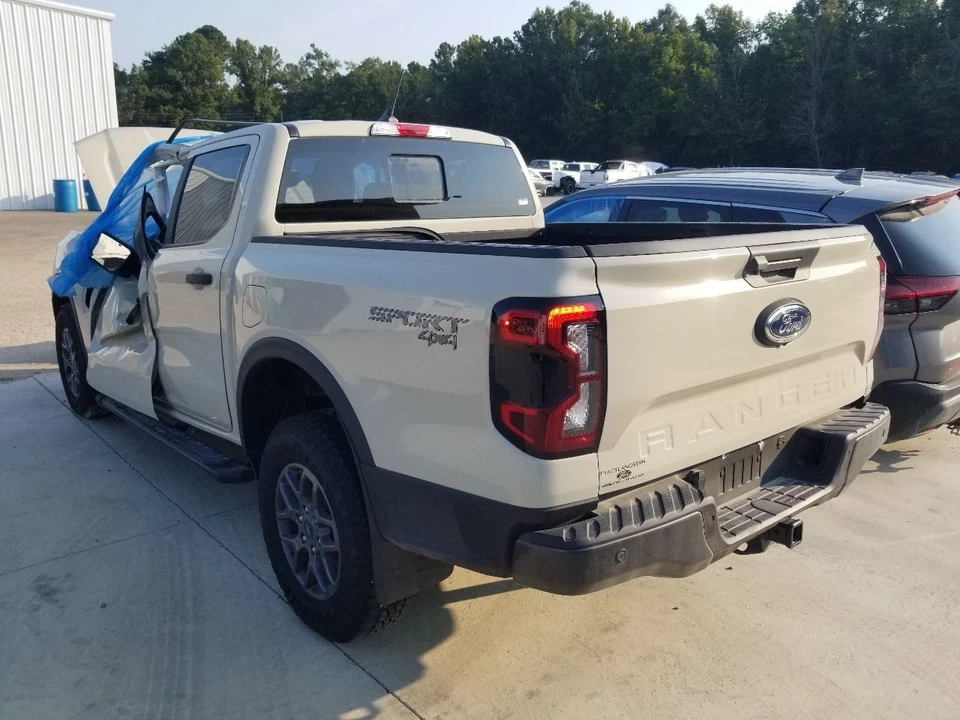 25 2025 FORD RANGER REAR POWER SLIDING BACK GLASS LOCAL PICKUP ONLY  Foto 4 de 4