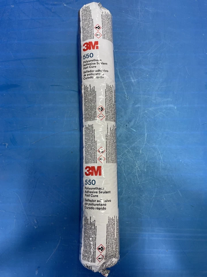 Sellador Adhesivo Poliuretano 3M 550FC, 600 ml, Curación Rápida, Negro - Lote de 3 Tubos Foto 3 de 4